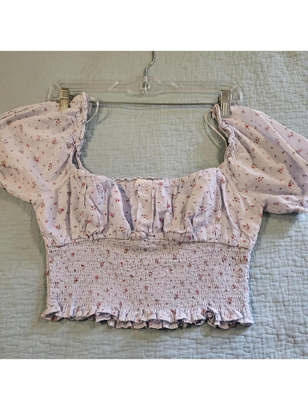 Lush light blue floral puff sleeve smocked crop top size medium